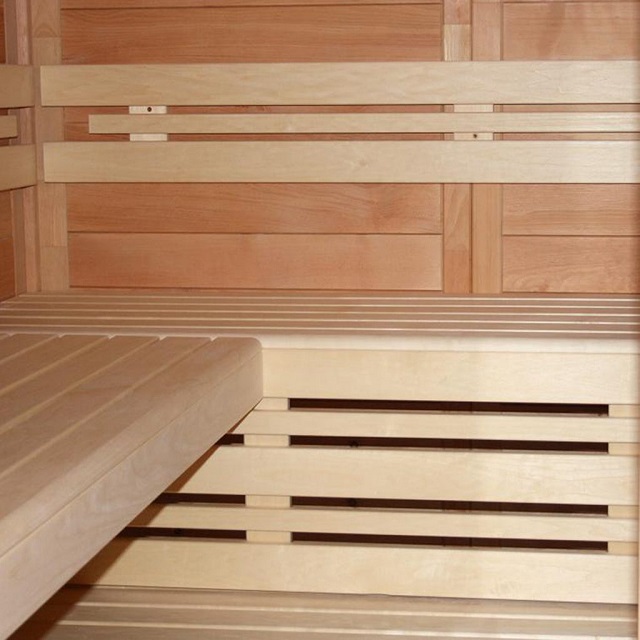 Integriertes Saunafenster Zirbenholz