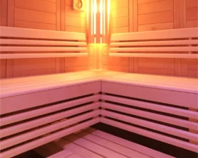 Sauna-Rückenlehne nach Maß aus Espen- oder Erlenholz – Polarholz Comfort, 365 mm hoch, splitterfrei