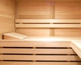 Sauna-Rückenlehne nach Maß aus Espen- oder Erlenholz – Polarholz Standard, 150 mm hoch, splitterfrei