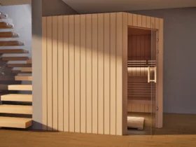 Sauna Athen Glastür Profilholz Erle neben der Treppe, Glastür geöffnet