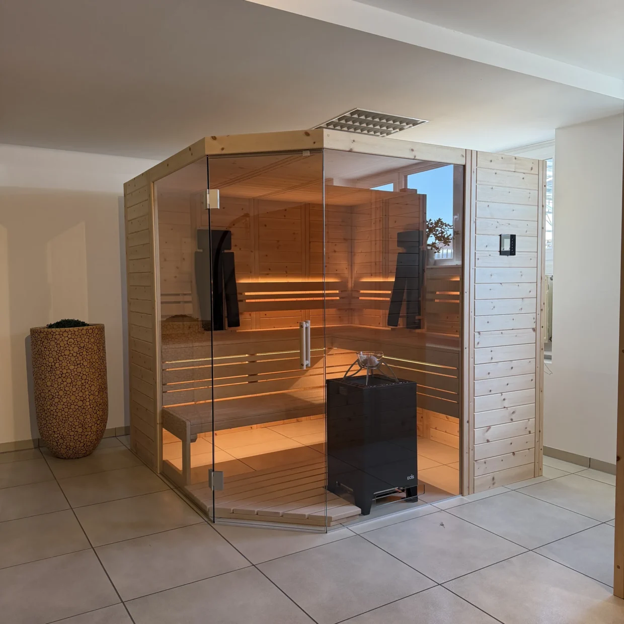 Sauna Athen in Massivholz – 5-Eck-Kabine