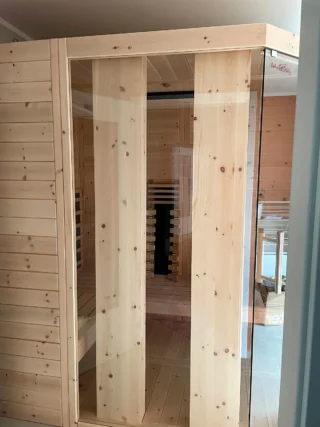 Infrarotkabine mit Eckeinstieg